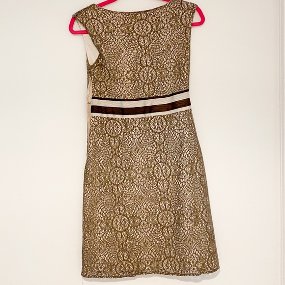 Stunning silk and lace dress - size 2 - Picture 2 of 4